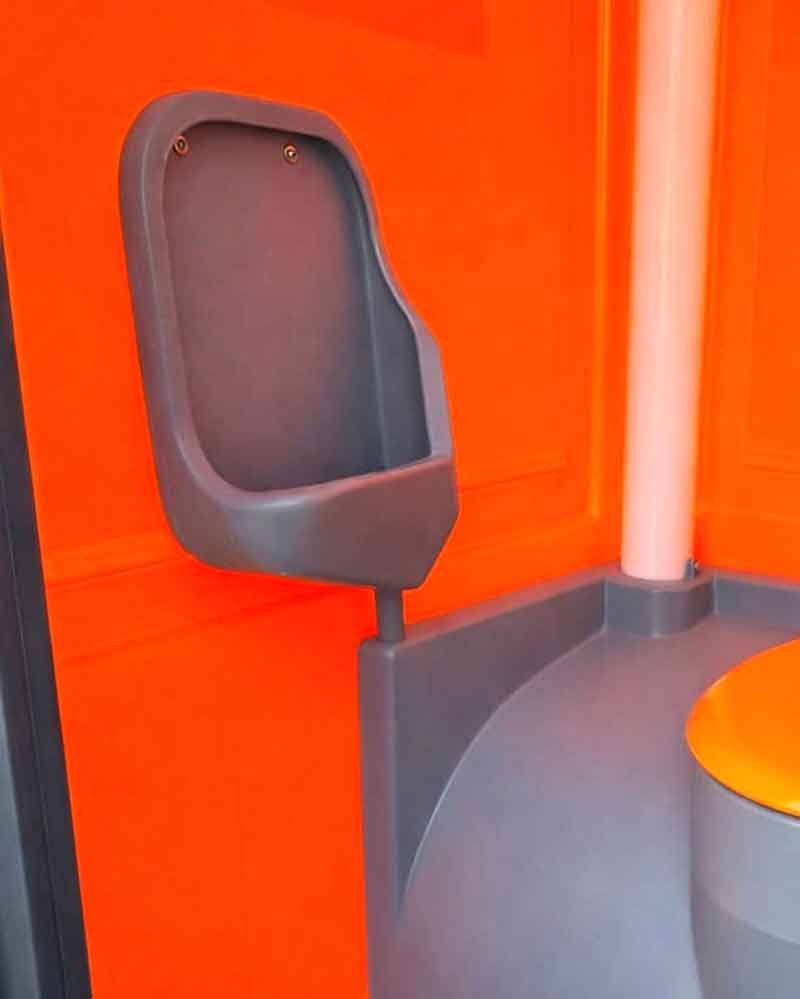 mobile-toilette-mit-urinal-fuer-event-5-mylocus